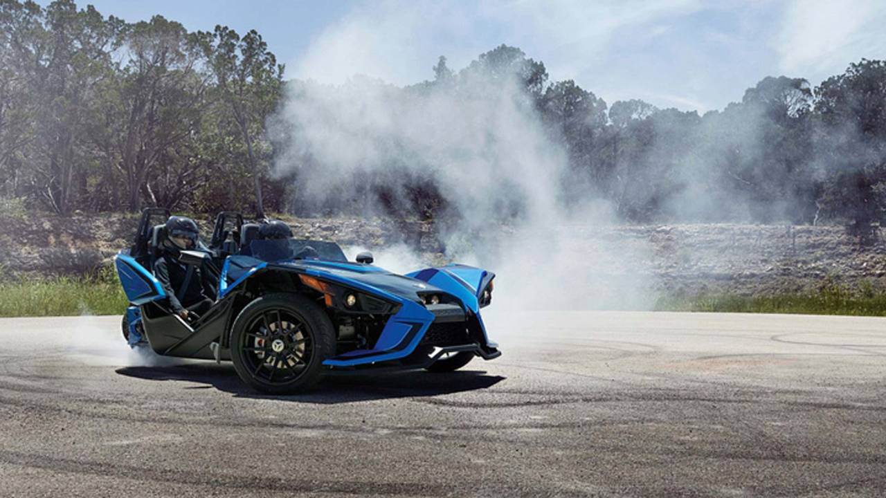 'Bike' Review 2018 Polaris Slingshot SLR LE