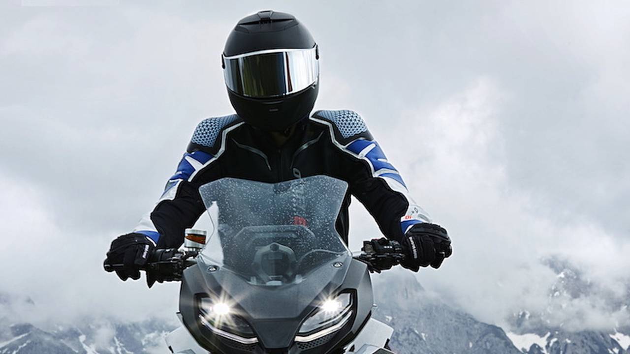 BMW designed two jackets along with the 9cento