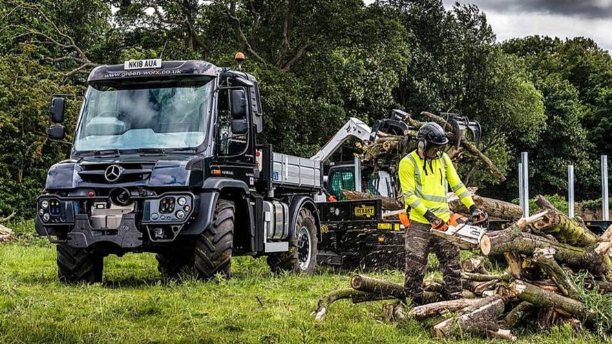 Mercedes-Benz Unimog Tree Removal