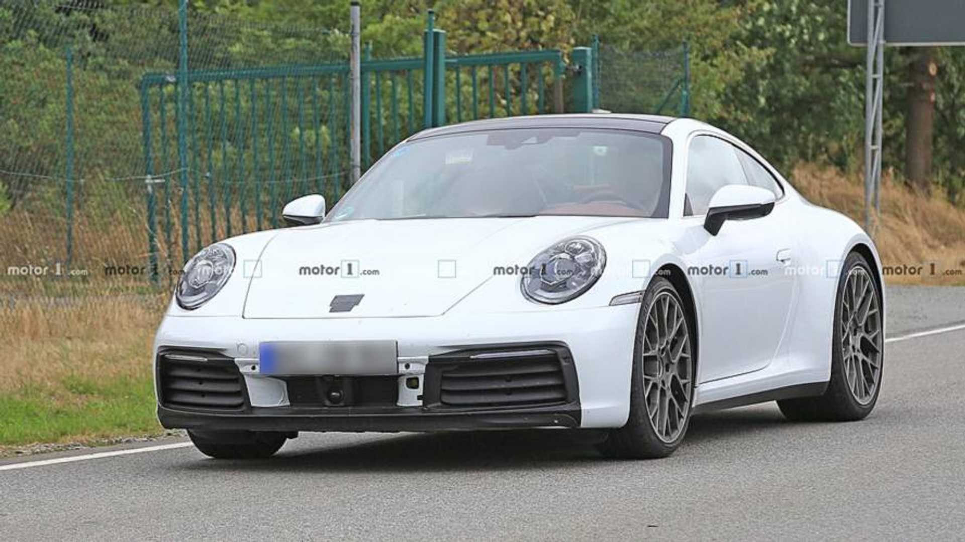 porsche-911-white-spy-shots.jpg