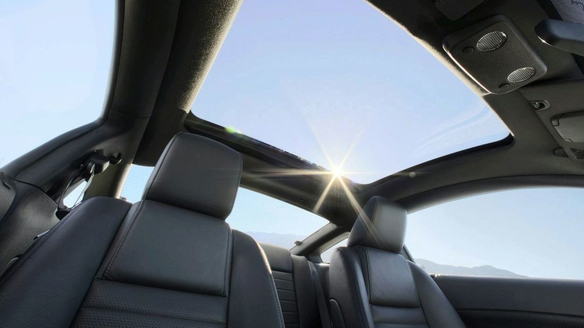 Ford Mustang Gets New FactoryFitted Glass Roof