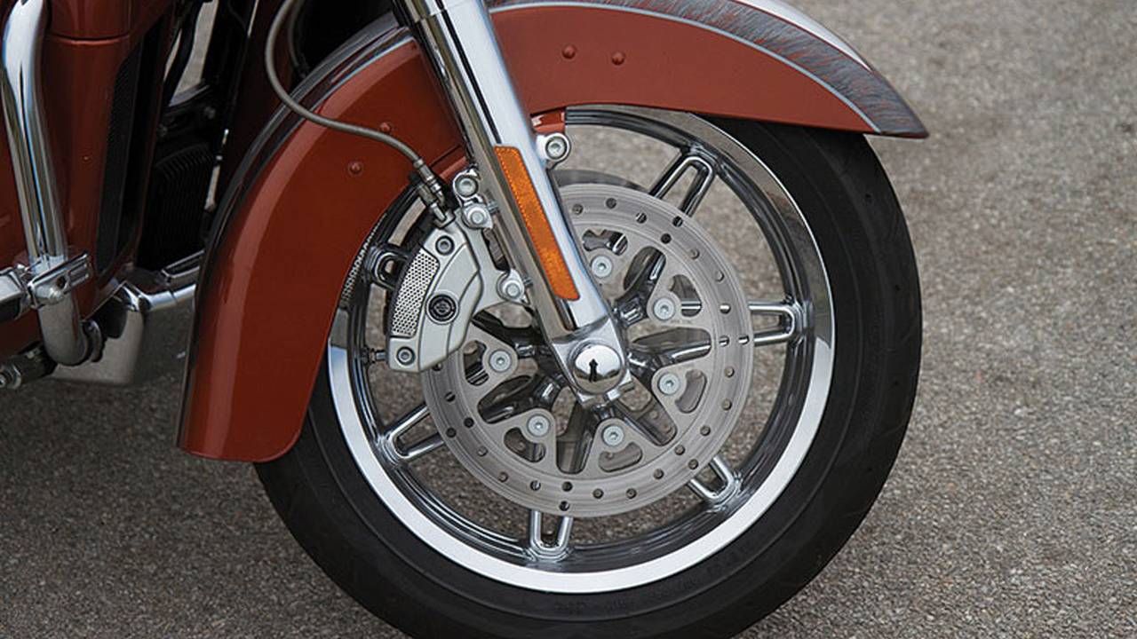 Review: 2014 Harley-Davidson CVO Limited