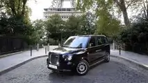 London Taxi LEVC TX eCity in Paris