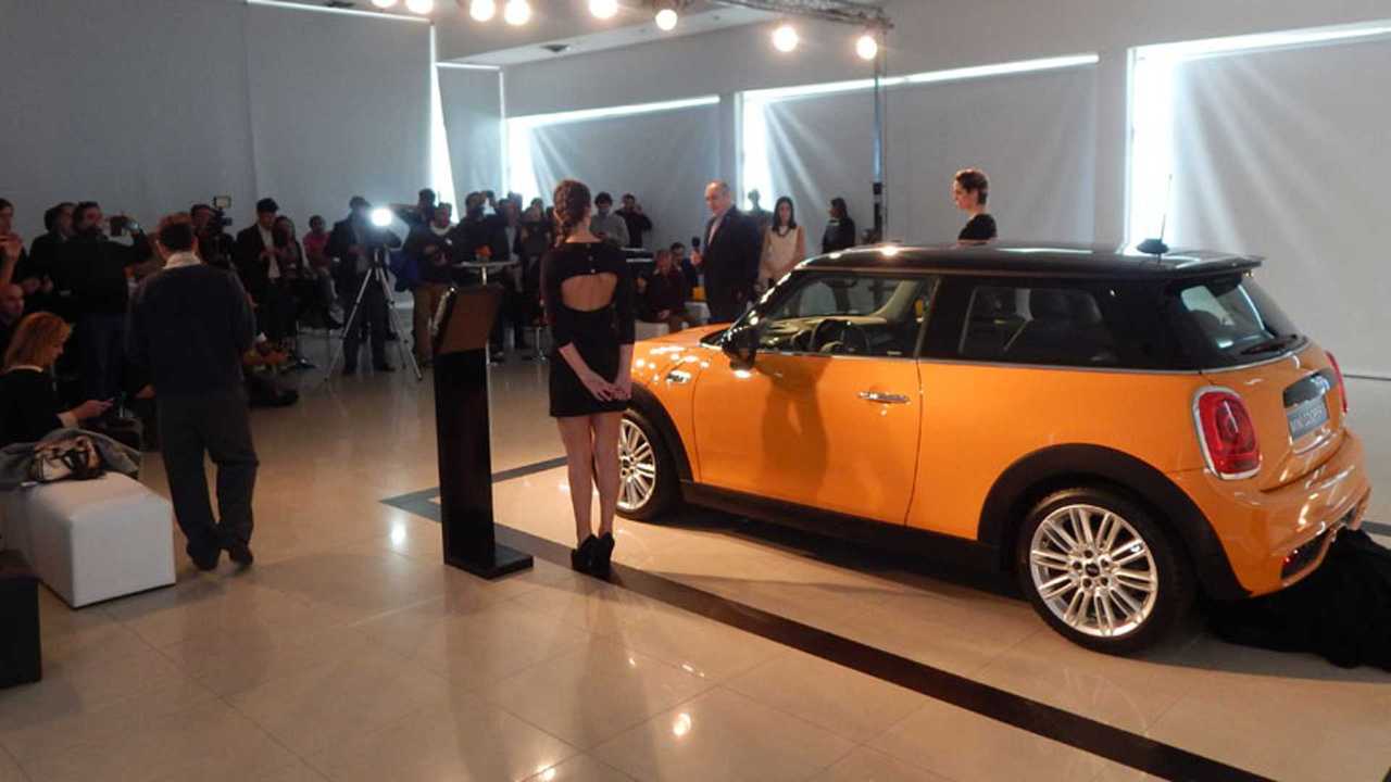 Apuntes del lanzamiento del Mini Cooper 2015