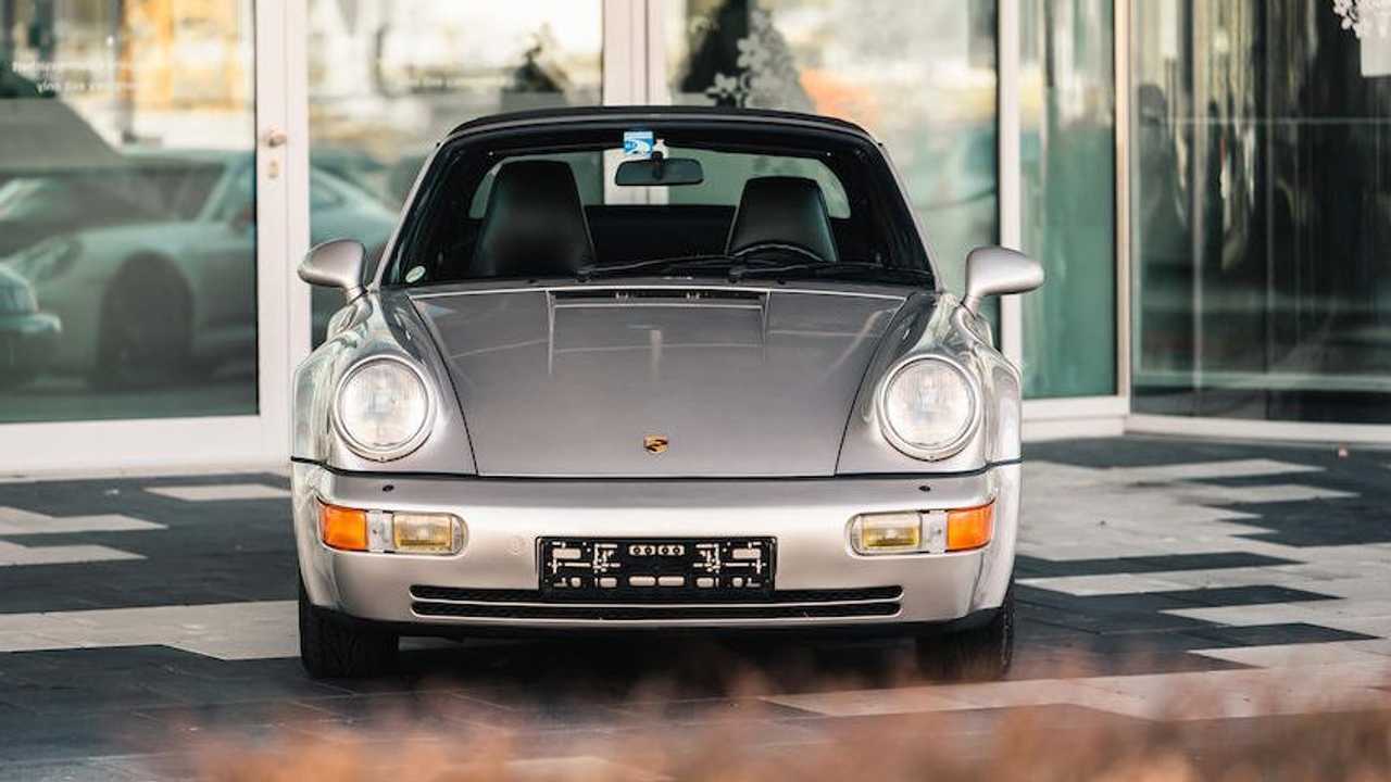Porsche 911 (964) Cabriolet Turbo Look (1992) von Diego Maradona