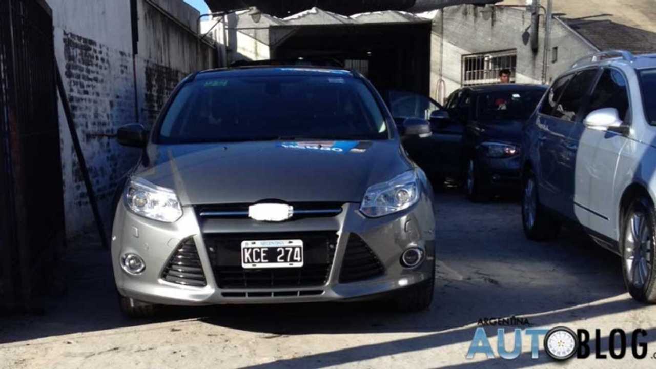 Exclusivo: 29 fotos espía, dos videos y toda la data del nuevo Ford Focus argentino