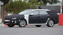 Kia Optima SW spy photo