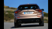 Infiniti Q30