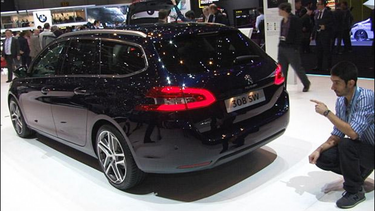 [Copertina] - Nuova Peugeot 308 SW: a Ginevra siamo entrati nel bagagliaio