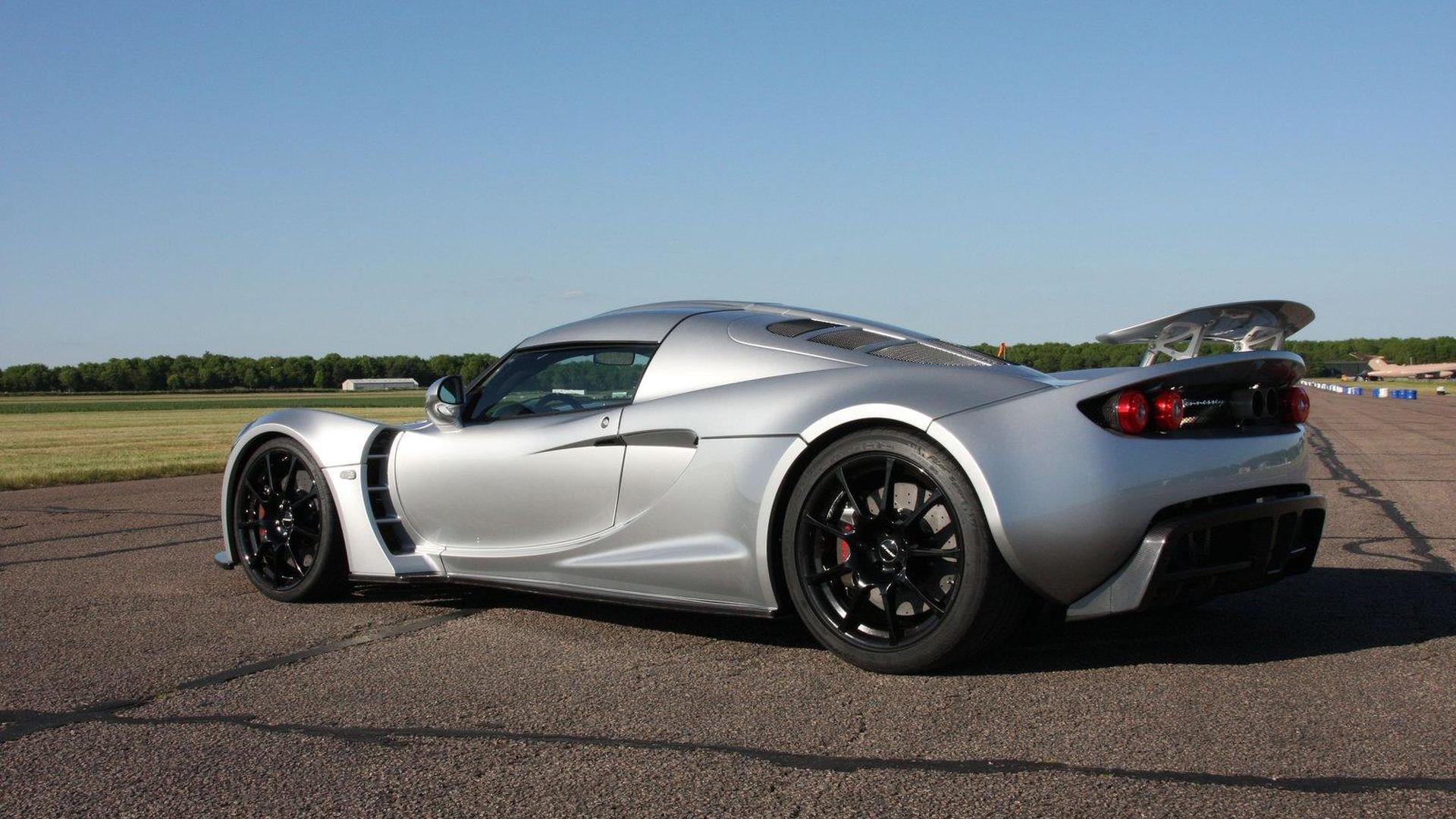 https://cdn.motor1.com/images/mgl/kA9e4/s6/2010-203508-2011-hennessey-venom-gt-1600-14-06-20101.jpg