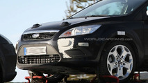 2010 Ford Focus prototype mule spy photo