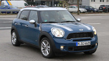 Mini Countryman Cooper S Diesel spied 21.11.2010