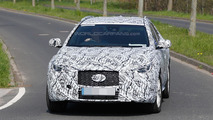 2016 Infiniti QX30 spy photo