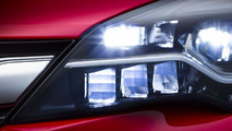 2016 Opel Astra with IntelliLux LED Matrix Light
