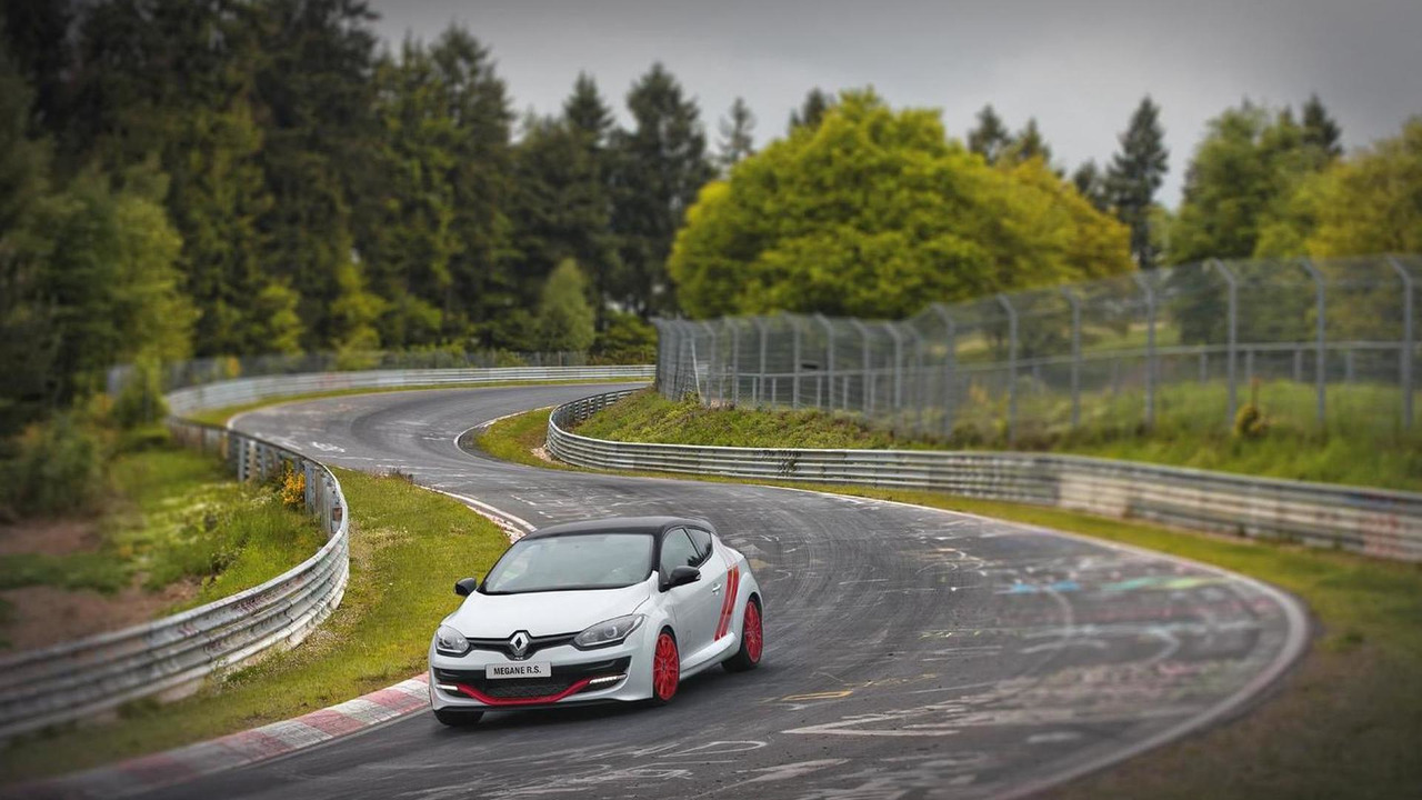 Renault Sets 7m 54 36s Fwd Nurburgring Record With Megane Rs 275 Trophy R Onboard Video
