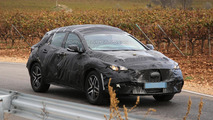 2016 Infiniti QX30 spy photo