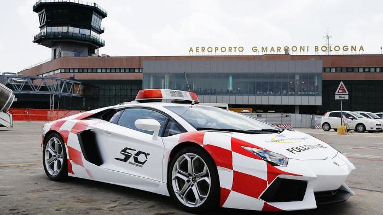 Aventador as Bologna Airport vehicle 875943