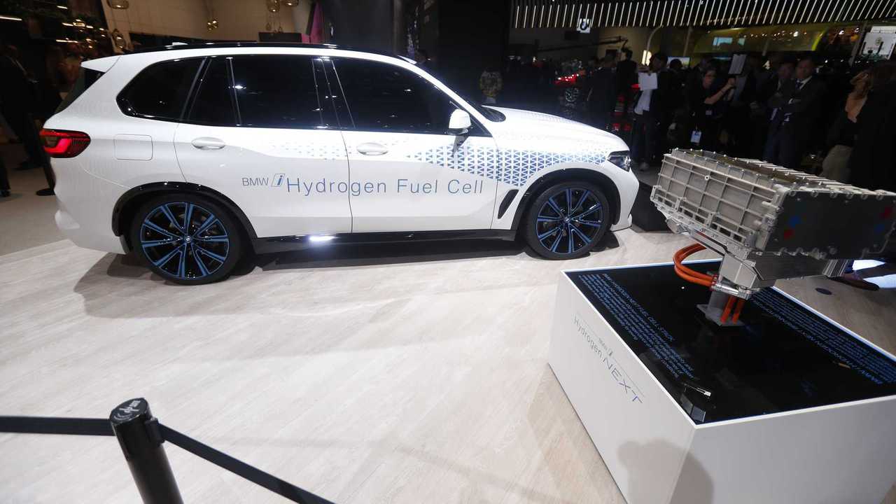 BMW X5 i-Hydrogen Next