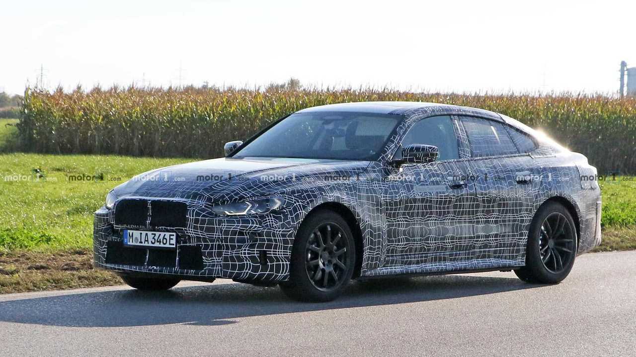 BMW i4 casus fotoğrafı