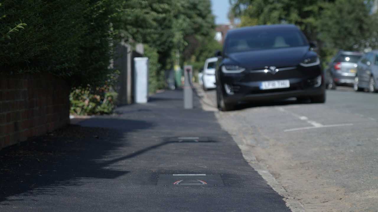 Urban Electric - Pop-Up Charger