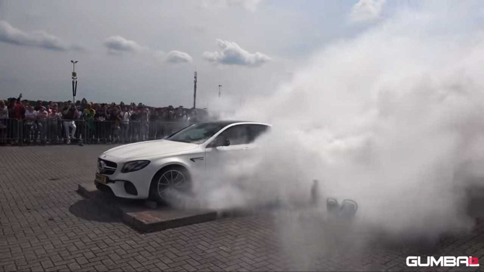 Mercedes-AMG E63 Burnout
