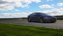 Aston Martin V8 et V12 Vantage S Red Bull Racing Editions
