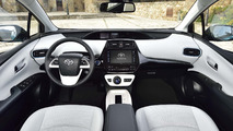 2017 - Toyota Prius Rechargeable