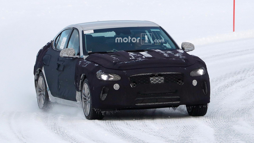Genesis G70 casus fotoğrafları