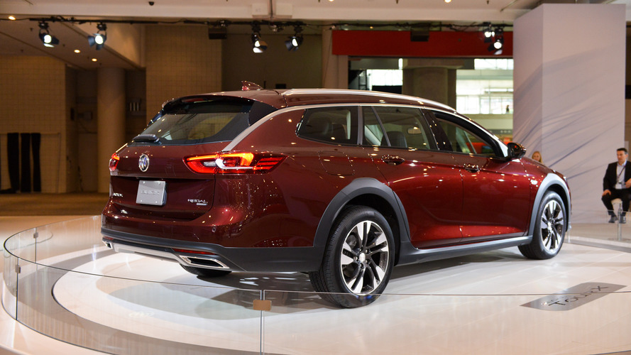 2018 Buick Regal TourX - New York 2017