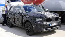2018 Volvo XC40 spy photo