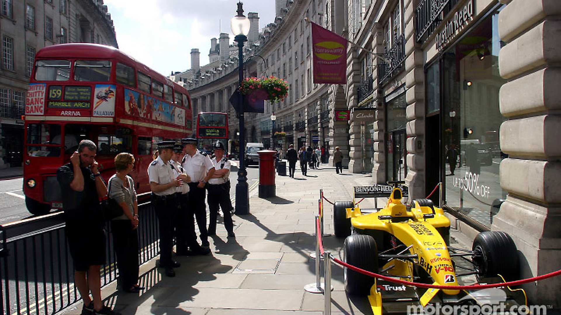 Jordan Ford Ej14 Outside Austin Reed Shop In Regent Street 1895492