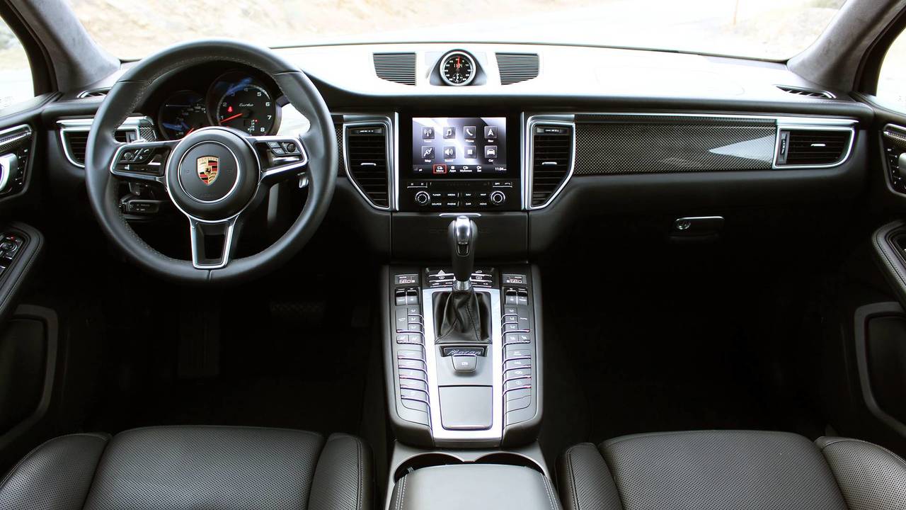 2018 Porsche Macan Turbo: Review