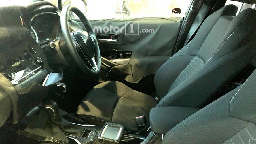 Toyota Auris Corolla iM casus fotolar