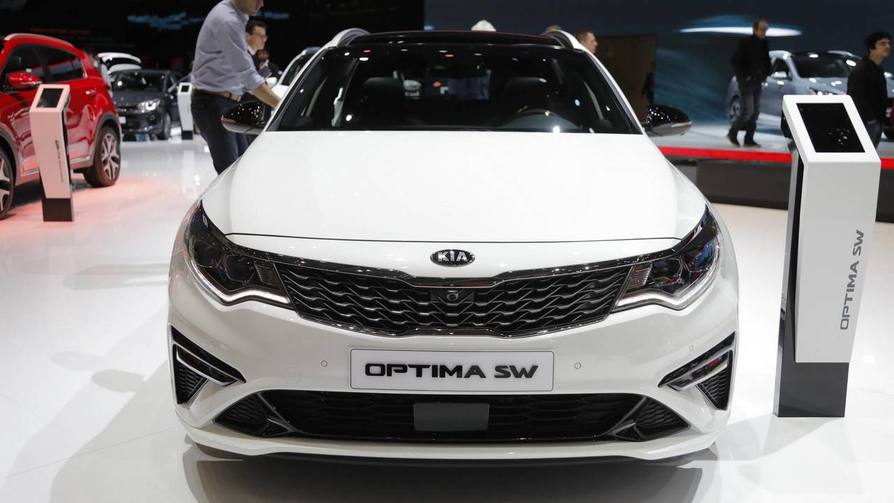 Kia Optima: Cleaning the Upholstery and Interior Trim Kia Optima: Cleaning the Upholstery and Interior Trim
