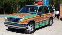 Cherokee Truckster Ford Explorer XLT Front Quarter