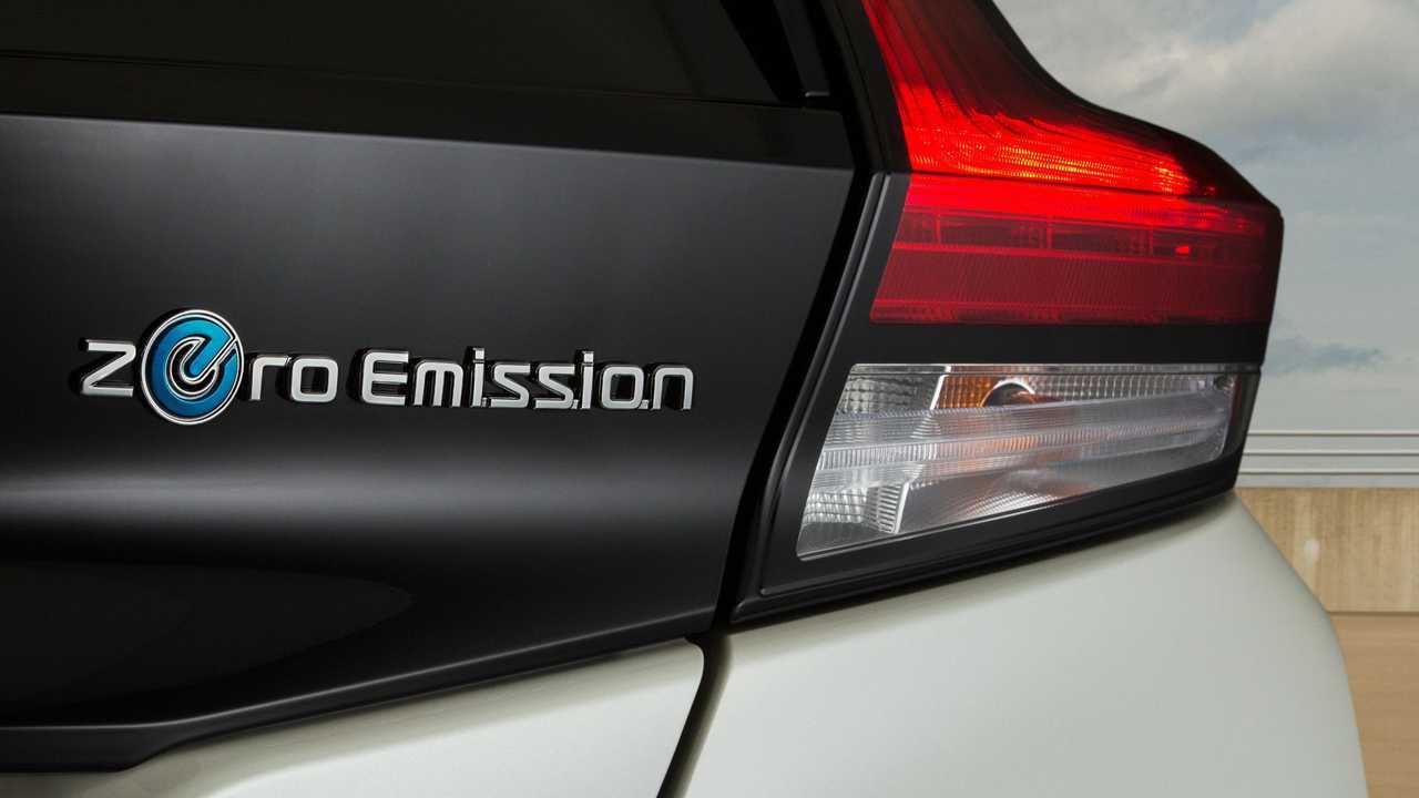 Le nuove Nissan Leaf e Micra arrivano nel 2025
