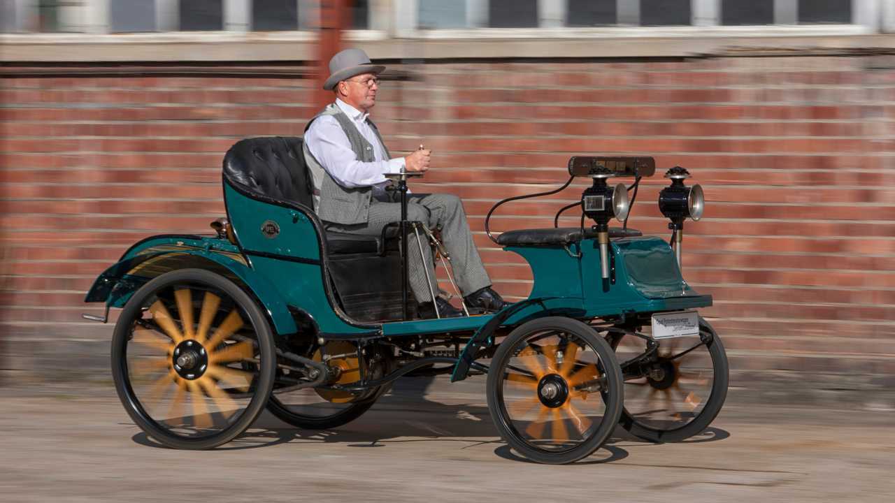 1899 Opel Patentmotorwagen
