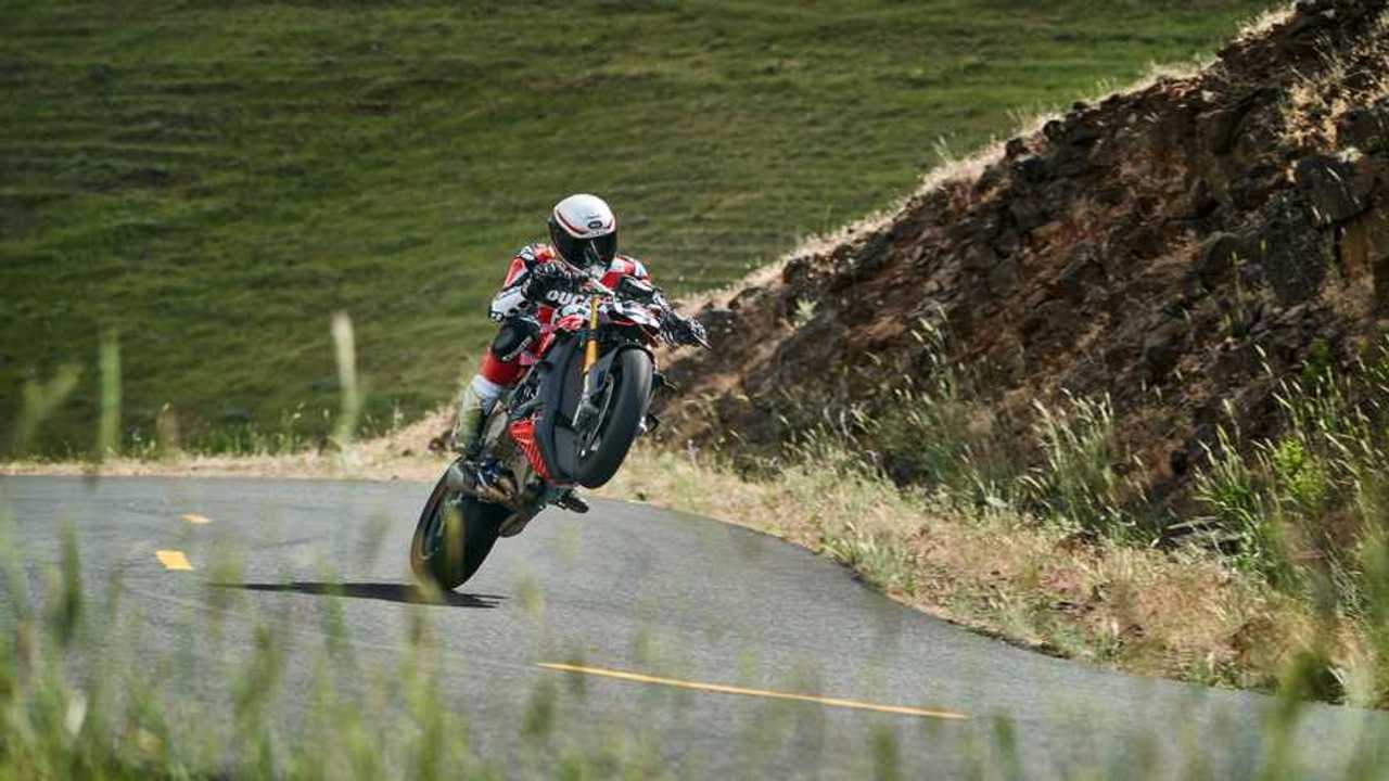 05_Ducati_Pikes Peak International Hill Climb 2019_Streetfighter Prototype_UC75791_High