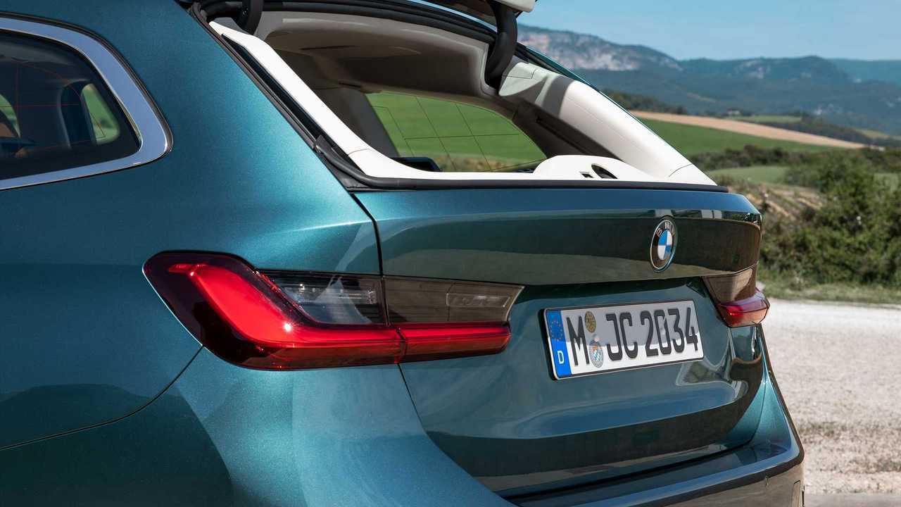 BMW 3 Serisi Touring Arka Pencere