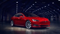 Tesla 340 km menzilli daha ucuz Model S'i piyasaya sürdü