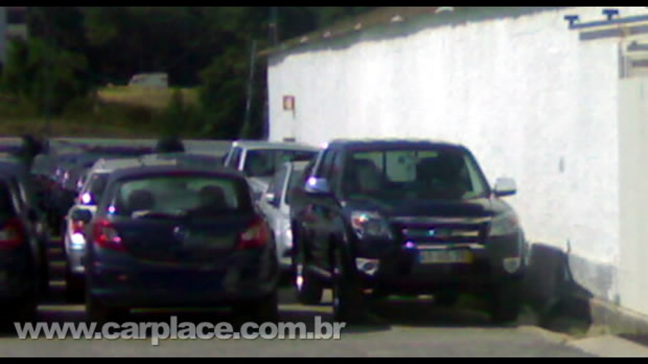 Leitor envia fotos da nova geração da Ford Ranger recém-lançada em Portugal