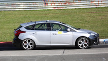 Ford Focus ST spy photo