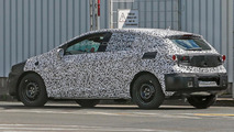 2016 Opel Astra spy photo