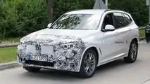2022 BMW X3 Spion Foto Vorderwinkel