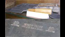 Peugeot-Klinge mit Löwen-Punze