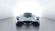 Aston Martin Valkyrie mit seriennaher Karosserie