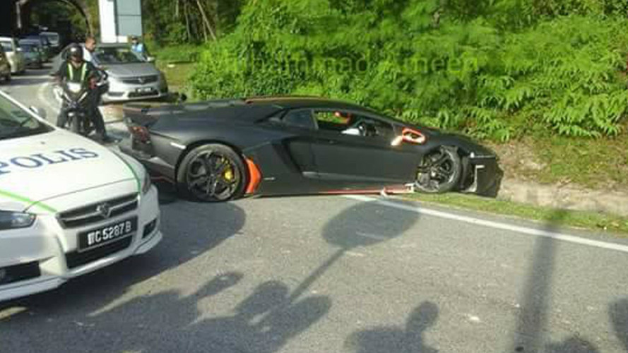 Aventador crash Malaisie