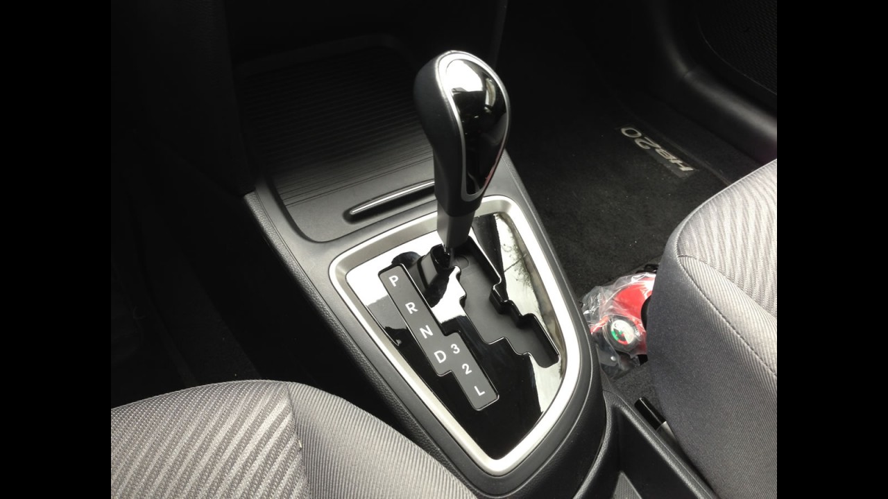 Teste CARPLACE: Hyundai HB20 S Premium A/T 2014 cobra o (caro) preço do sucesso