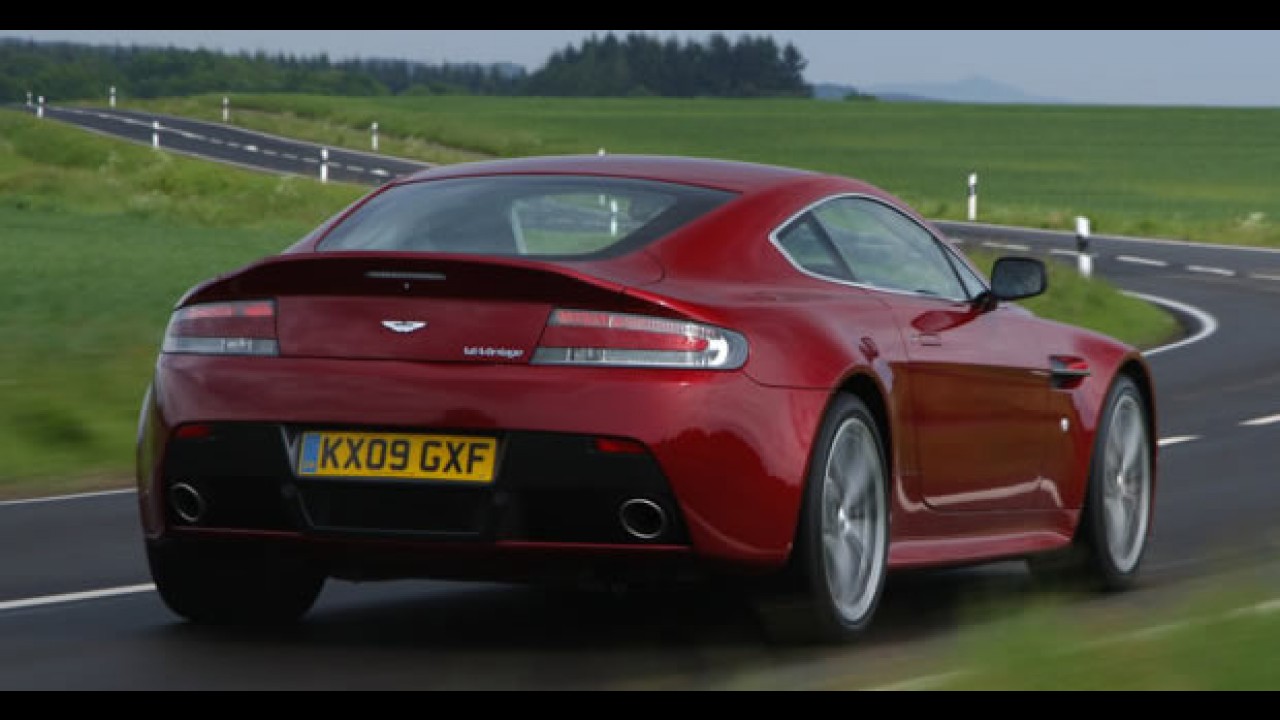 Aston Martin adiciona o V12 Vantage em seu curso de pilotagem nos Estados Unidos