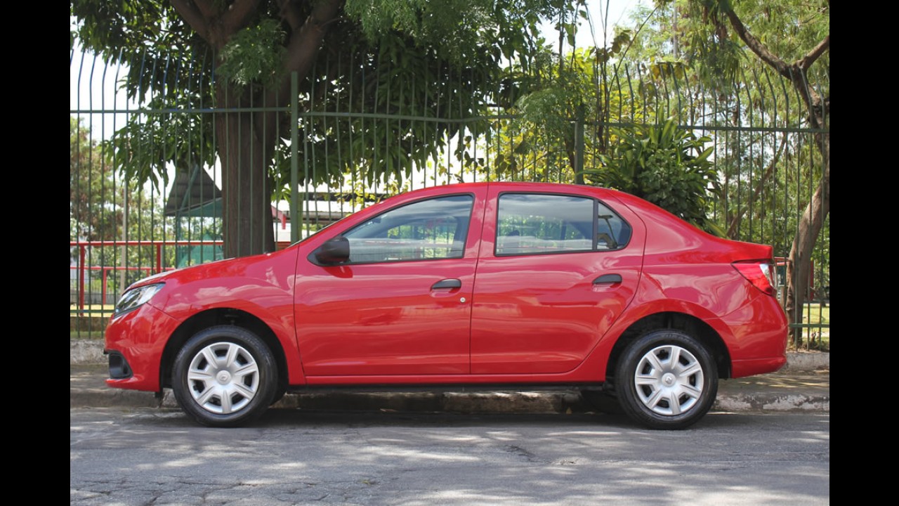 Análise CARPLACE (sedãs pequenos): Hyundai HB20S cresce mais de 30%